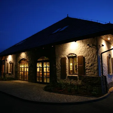 Lipowy Gosciniec Apartahotel 3*