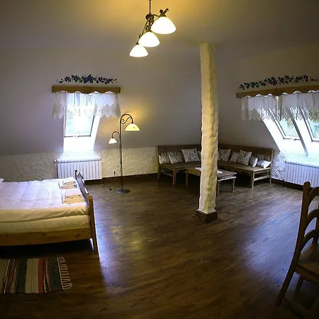 Apartahotel Lipowy Gosciniec 3*