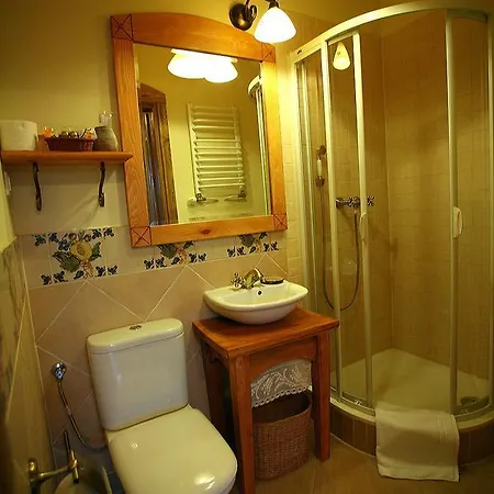 Lipowy Gosciniec Aparthotel Otwock Maly